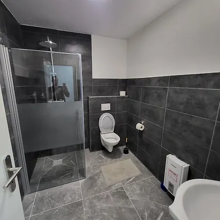 Eichen 公寓 克罗伊茨塔尔